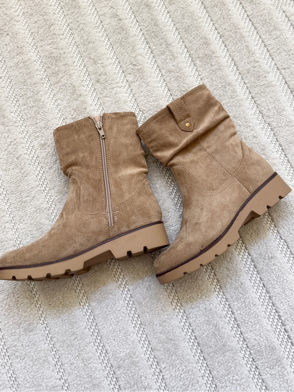 White Mountain Kids Tan Suede Mid-Calf Boots - Picture 4 of 4